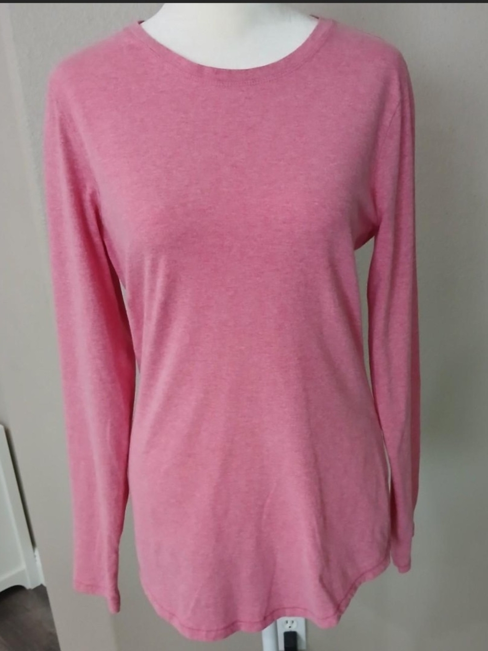 Hanes Women's Long-Sleeve Crewneck Top - Heathered Pink
